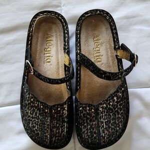 Alegria Women's Black and Gold Shoes